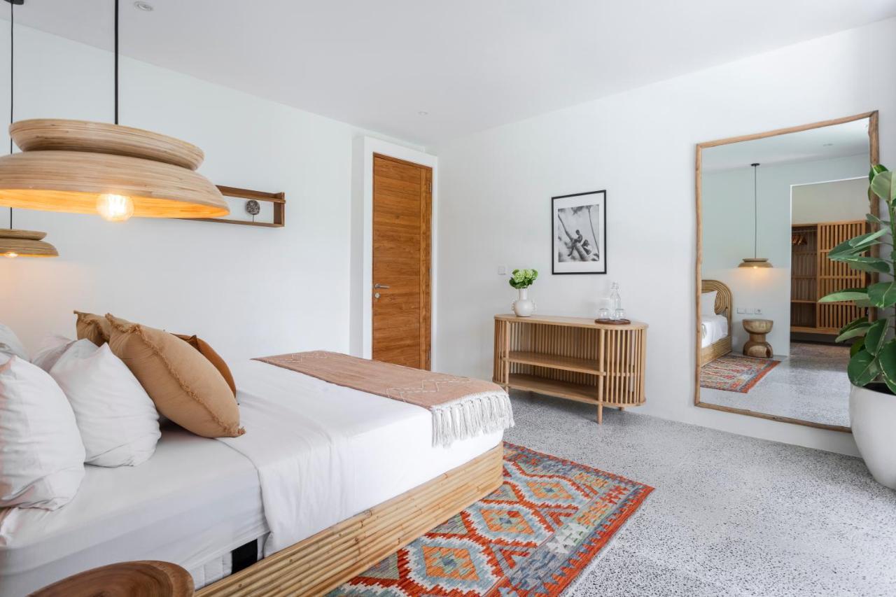 Villa Badoum Guesthouse Canggu Екстериор снимка